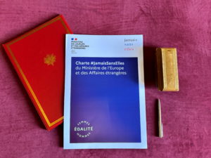 Le ministère de l’Europe et des Affaires étrangères signe la charte #JamaisSansElles : un engagement fort pour la mixité